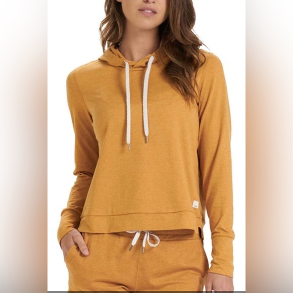 Vuori Tops - 💕 Vuori LIKE NEW Halo Essential Hoodie - Flax Heather - Medium
